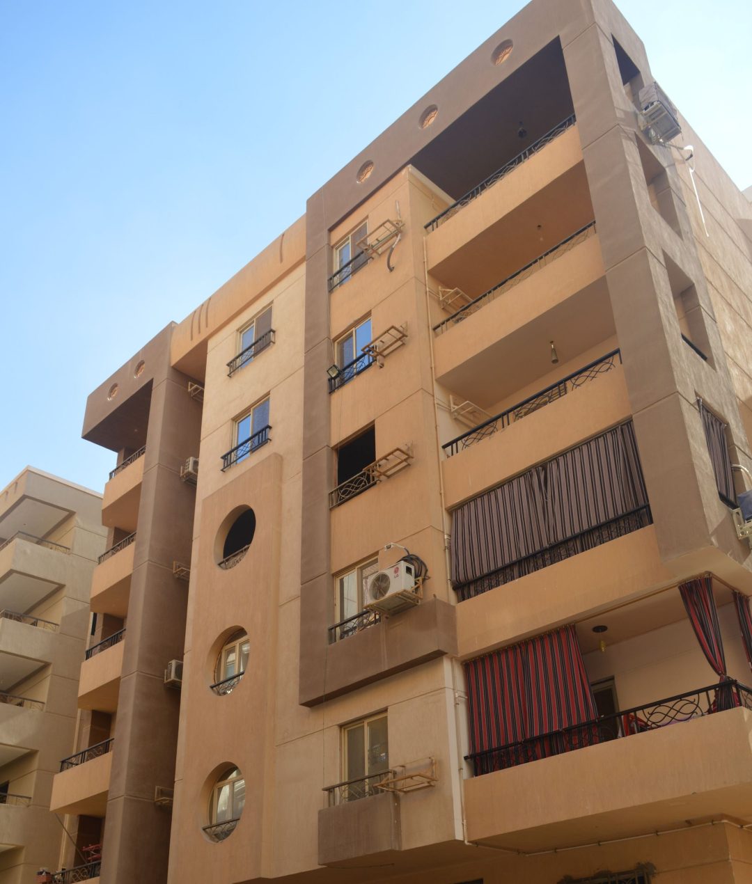 Tower 13, El Tob El Ramly, Oasis Neighborhood